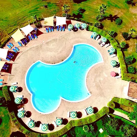 Club Two Bed 82f Pizzo (Calabria)