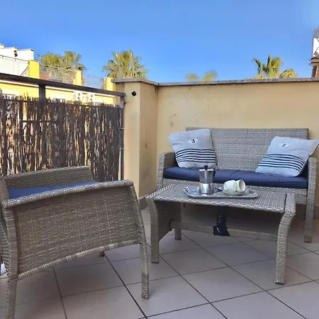 Club Two Bed 82f Pizzo (Calabria)