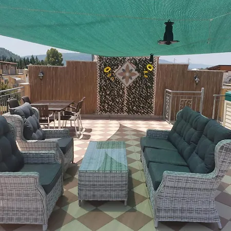 Club Two Bed 82f 아파트 *