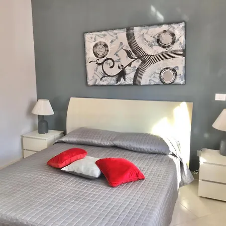 Club Two Bed 82f 피조