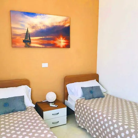 Club Two Bed 82f * Pizzo (Calabria)