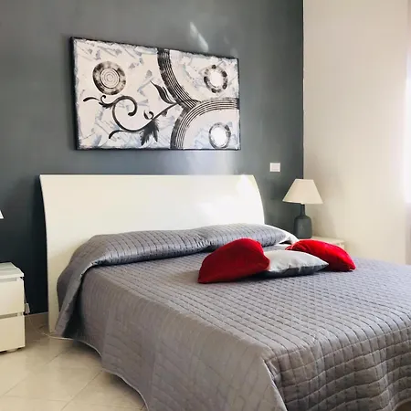 Club Two Bed 82f 아파트